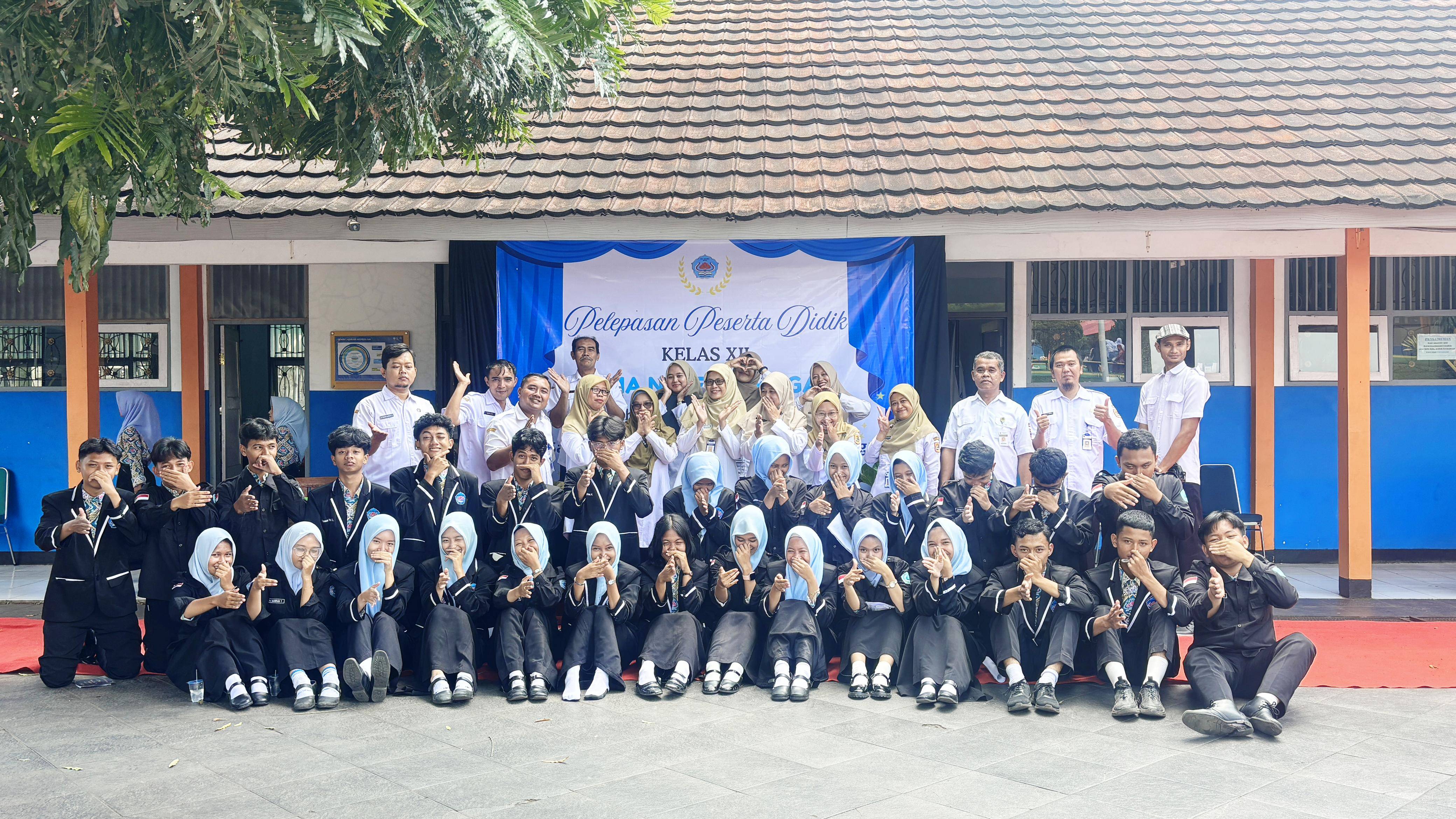 Pelepasan SMA Negeri 1 Moga